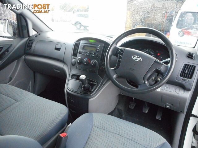 2010 HYUNDAI iLOAD TQ 4D VAN