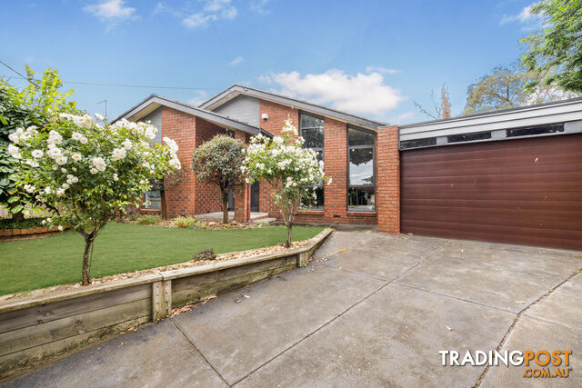 6 Rimfire Crescent Cranbourne VIC 3977