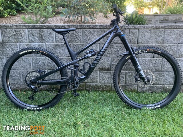 Canyon spectral Large 29” CF7