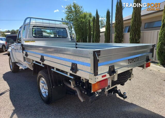 2022 TOYOTA LANDCRUISER GXL VDJ79R CAB CHASSIS - photo 4 of 23