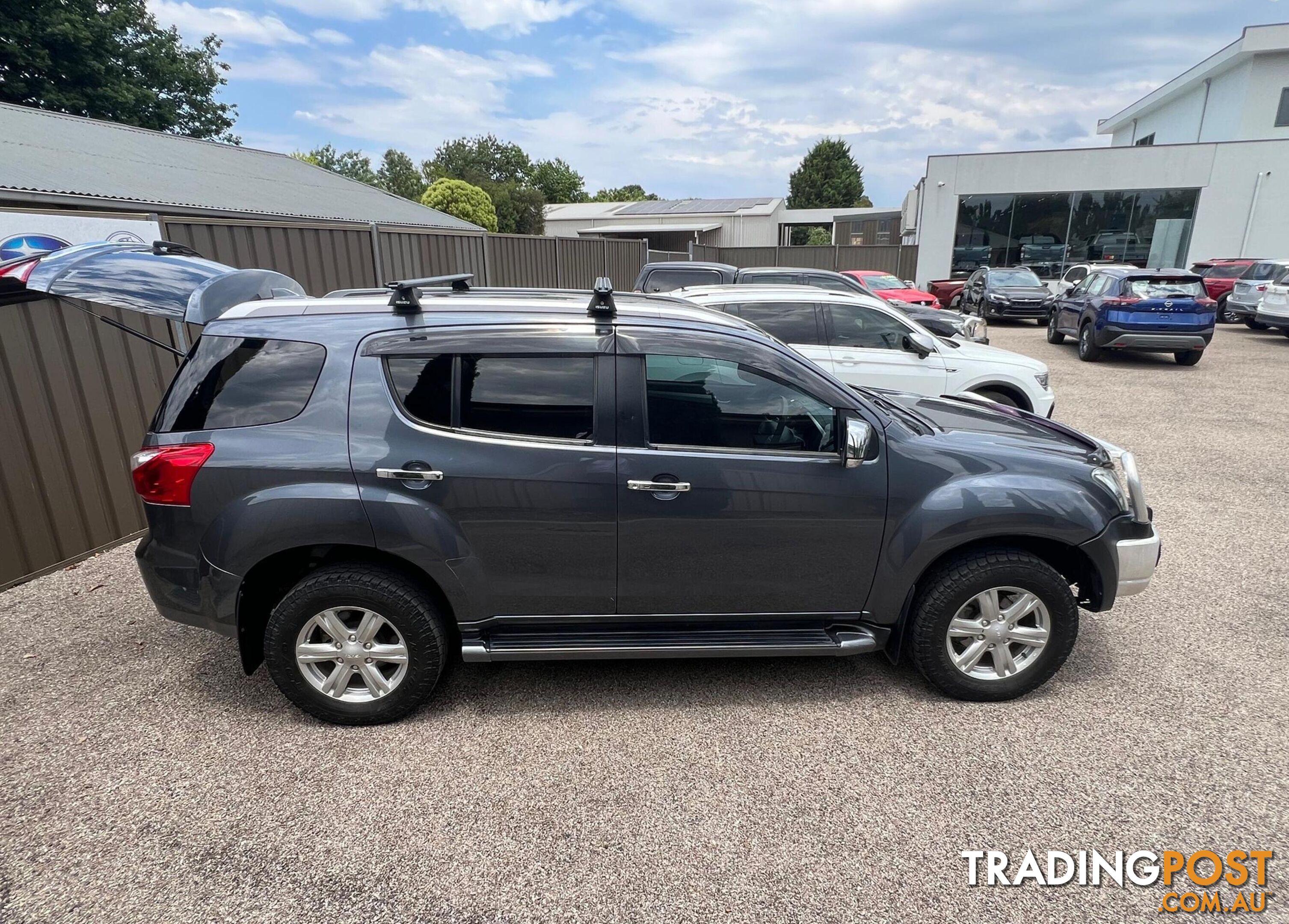 2017 ISUZU MU-X LS-T  SUV