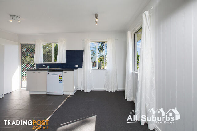 28 Douglas Street Woodridge QLD 4114