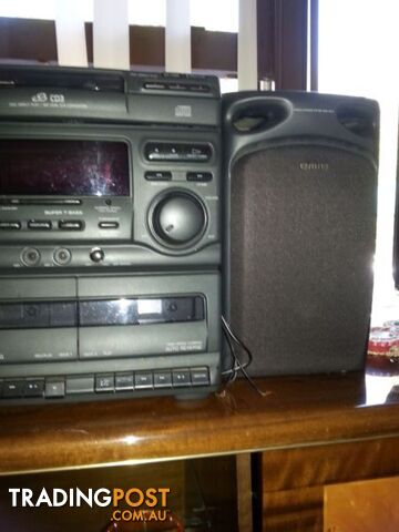 Radio, cd and casette player come with remote control - photo 3 of 3