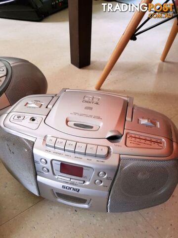 2 different model radio, cassette and cd player - photo 2 of 2