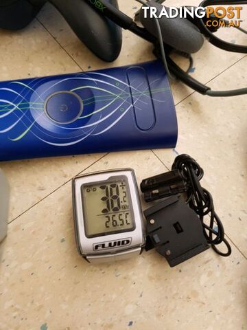 Game controler, small exercise watch some cable .etc - photo 5 of 8