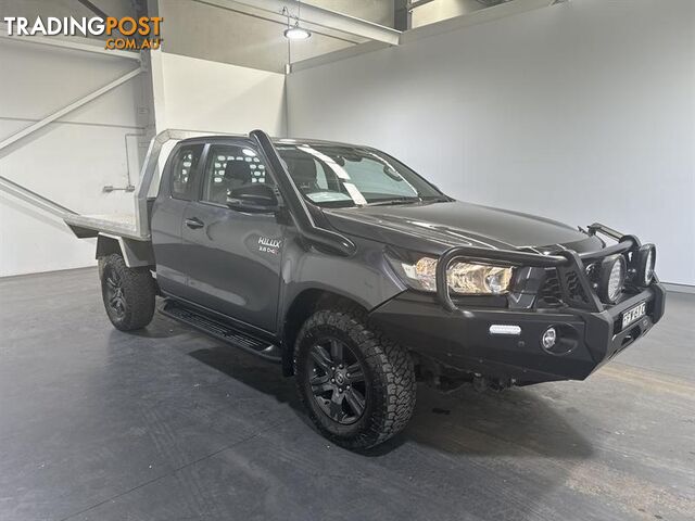 2024 TOYOTA HILUX SR (4x4) X CAB C/CHAS