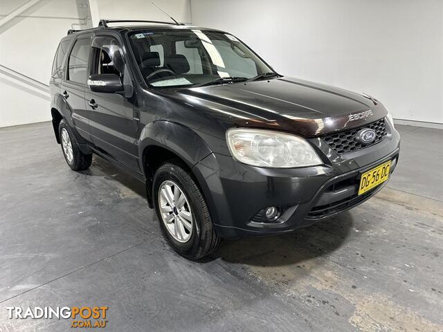 2010 FORD ESCAPE  4D WAGON