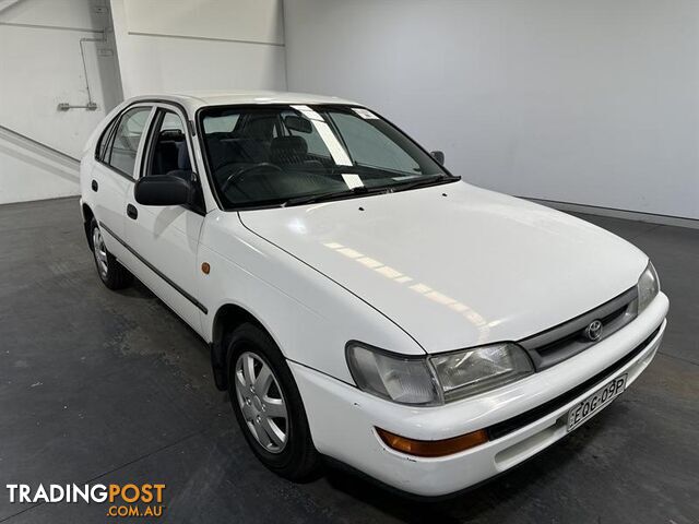 2097 TOYOTA COROLLA CSi SECA 5D LIFTBACK