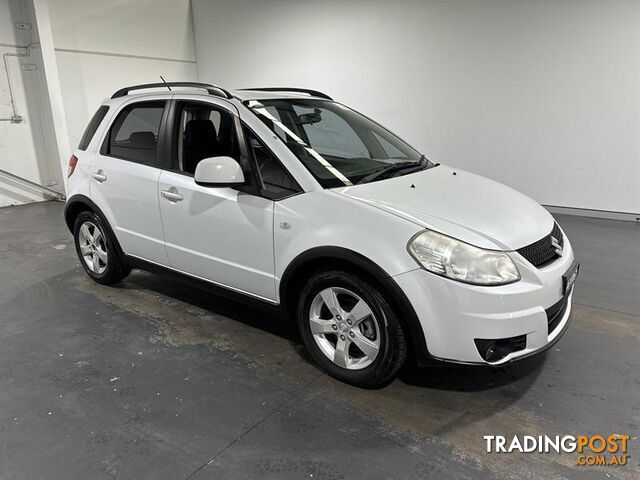 2011 SUZUKI SX4  5D HATCHBACK