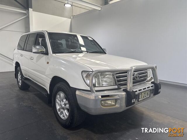 2002 TOYOTA LANDCRUISER SAHARA (4x4) 4D WAGON