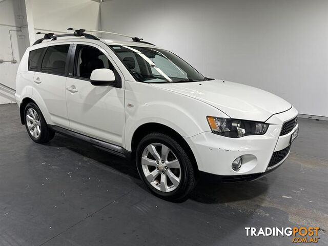 2011 MITSUBISHI OUTLANDER LS 30th ANNIVERSARY (FWD) 4D WAGON