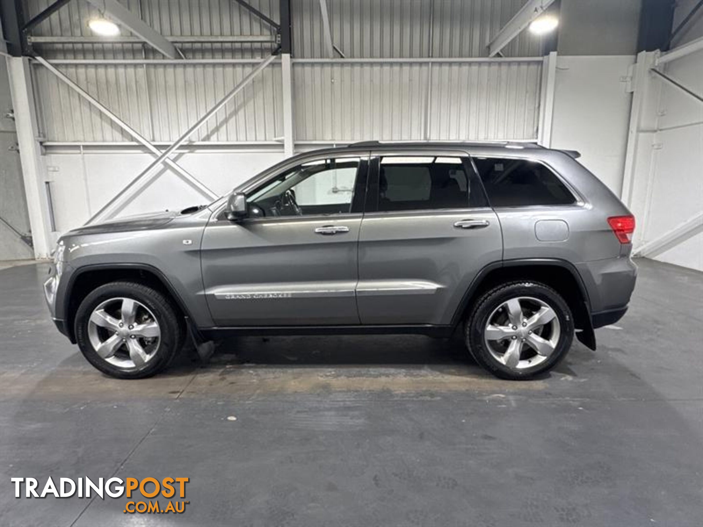 2012 JEEP GRAND CHEROKEE OVERLAND (4x4) 4D WAGON