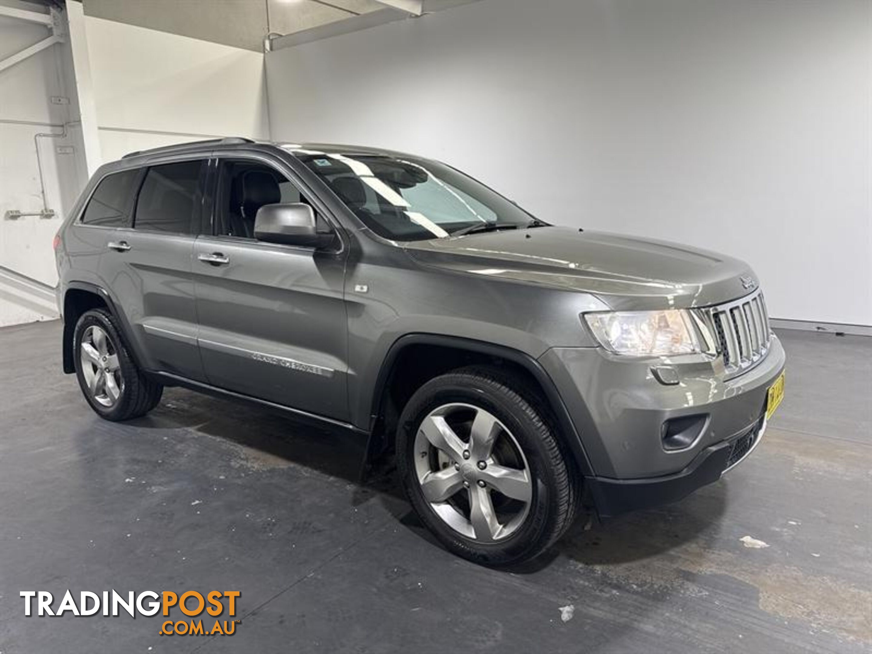 2012 JEEP GRAND CHEROKEE OVERLAND (4x4) 4D WAGON