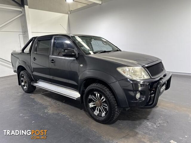 2010 TOYOTA HILUX SR5 (4x4) DUAL CAB P/UP