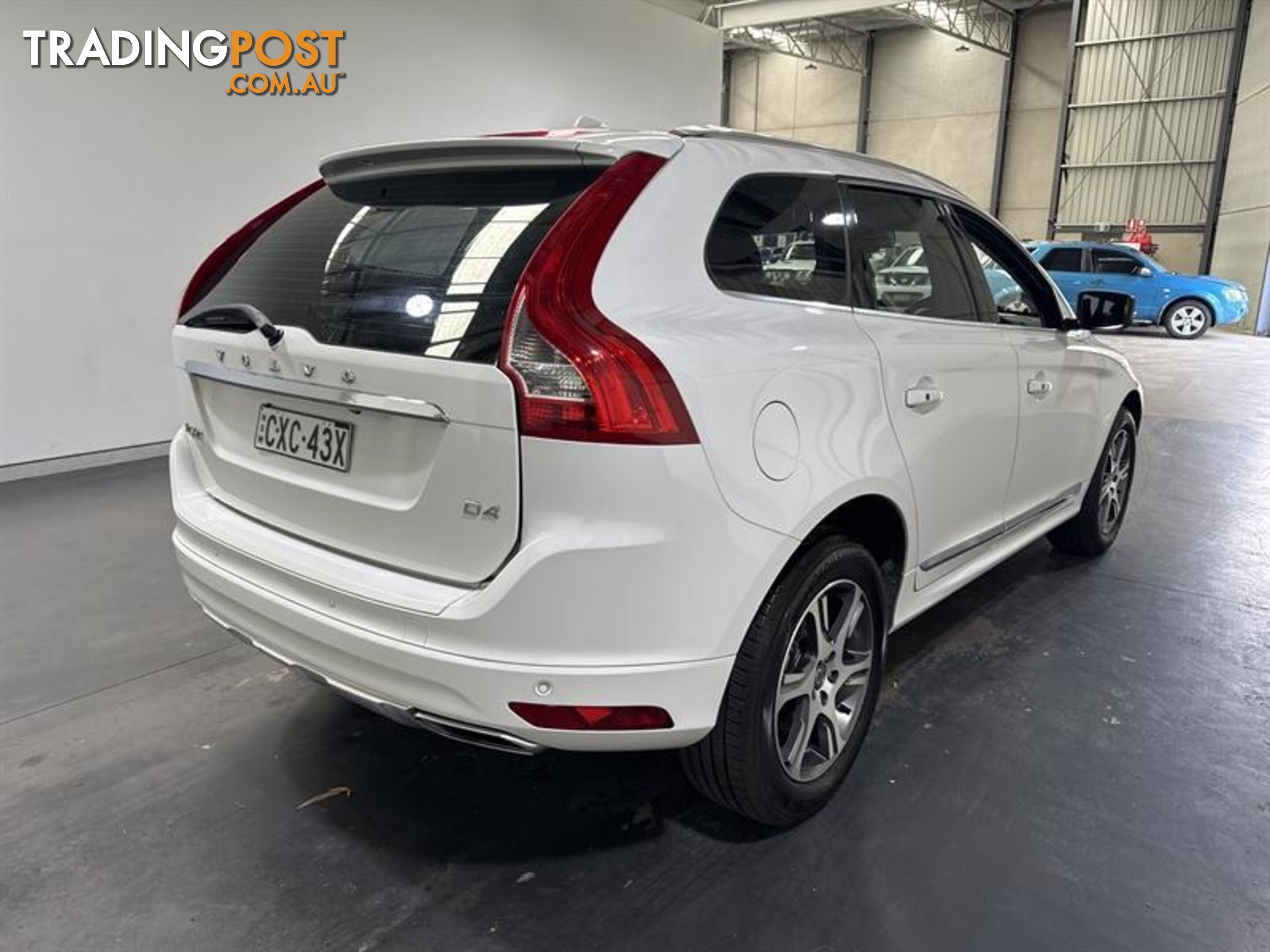 2014 VOLVO XC60 D4 LUXURY 4D WAGON