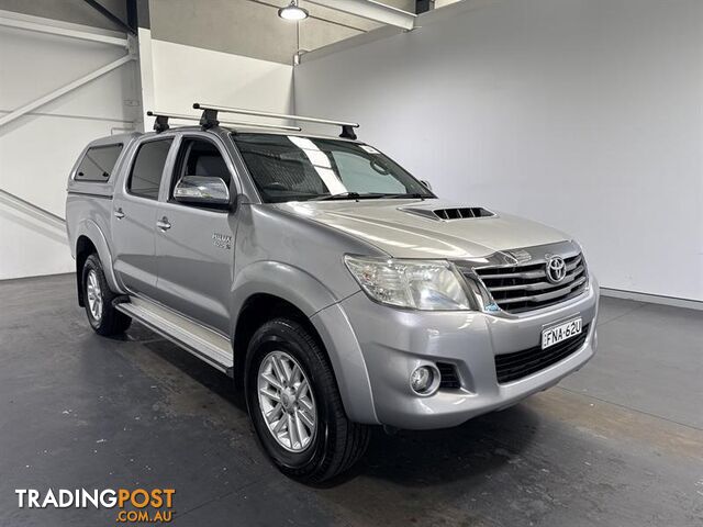 2015 TOYOTA HILUX SR5 (4x4) DUAL CAB P/UP