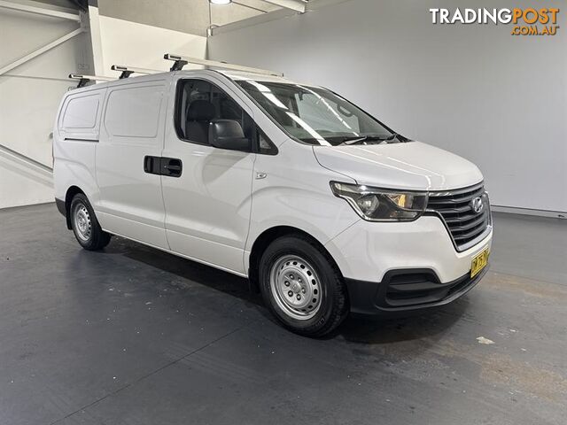 2018 HYUNDAI iLOAD 3S LIFTBACK 4D VAN