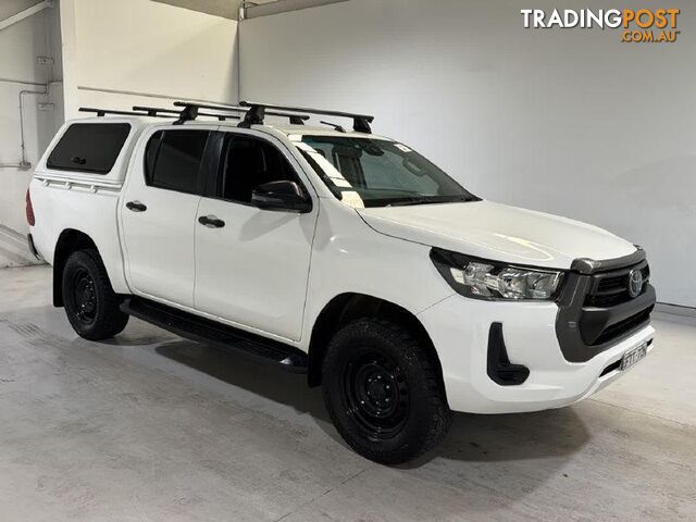 2021 TOYOTA HILUX SR (4x4) DOUBLE C/CHAS