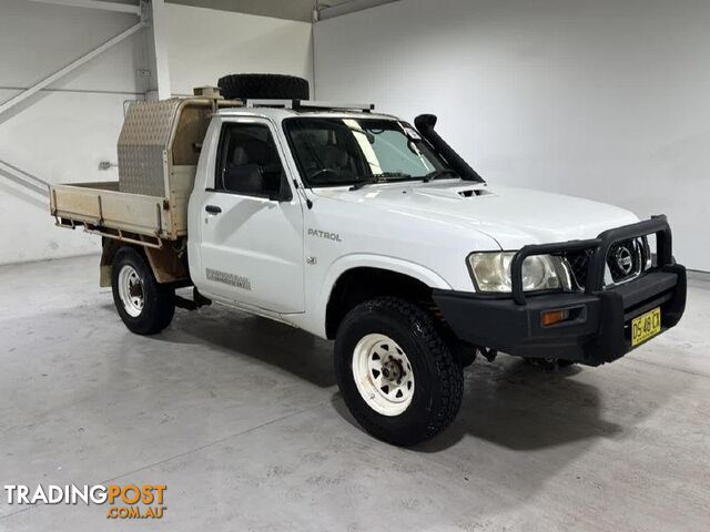 2010 NISSAN PATROL DX (4x4) LEAF C/CHAS