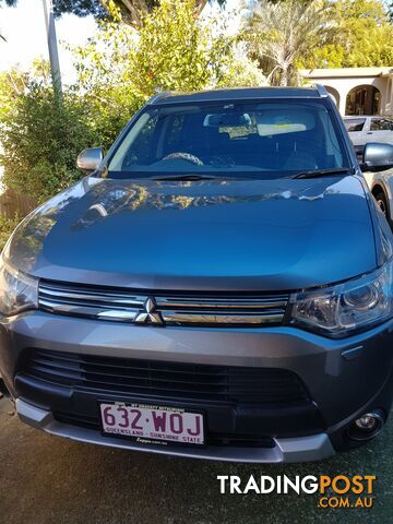 2014 Mitsubishi Outlander PHEV SUV Automatic