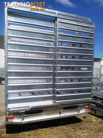 12Ã7 Hydraulic Flat Top Cattle / Livestock Trailer  - photo 2 of 10