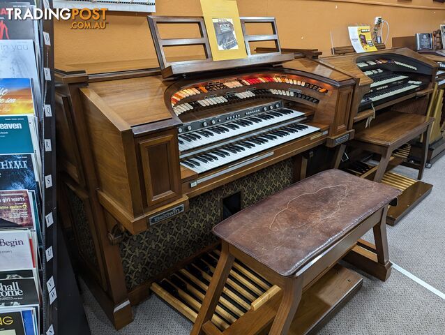 Baldwin Cinema III 233 Theatre Organ 25 Note - photo 3 of 7
