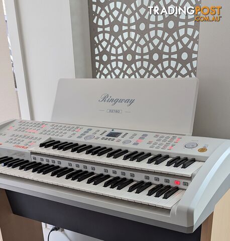 Ringway Electronic Organ RS-760