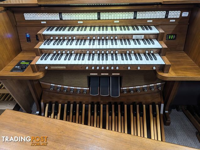 Allen Renaissance Quantum Series Model QL320i 38 Stop/152 Voice Three-Manual Console Classical Organ