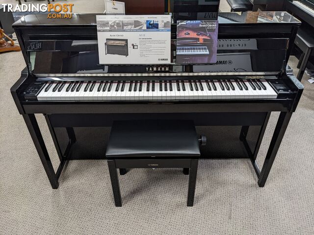 Yamaha AvantGrand Upright Hybrid Piano  NU1X