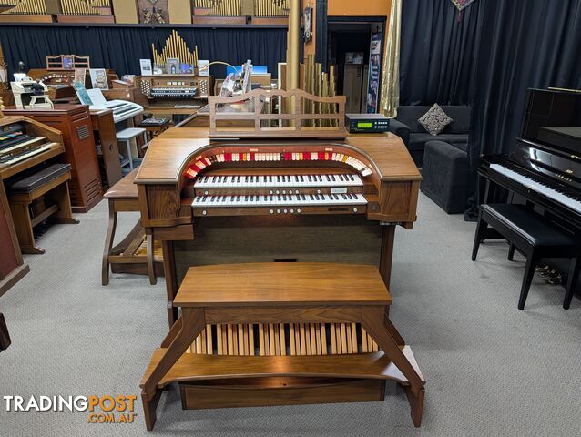 Allen Q211 Renaissance Quantum 2-Manual Theatre Organ - photo 3 of 9