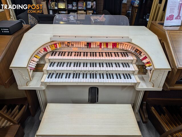 Rodgers 321 Trio Theatre-Style Organ â Ivory Cabinet - photo 5 of 6