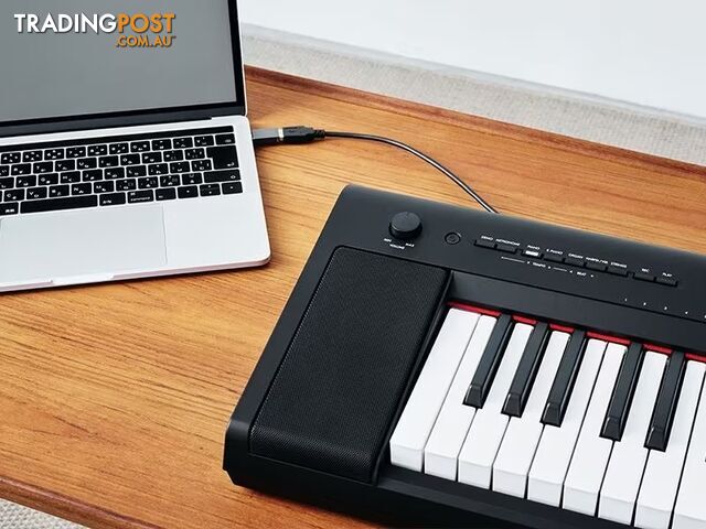 Yamaha Piaggero NP Series NP-35 Slim and compact portable keyboard