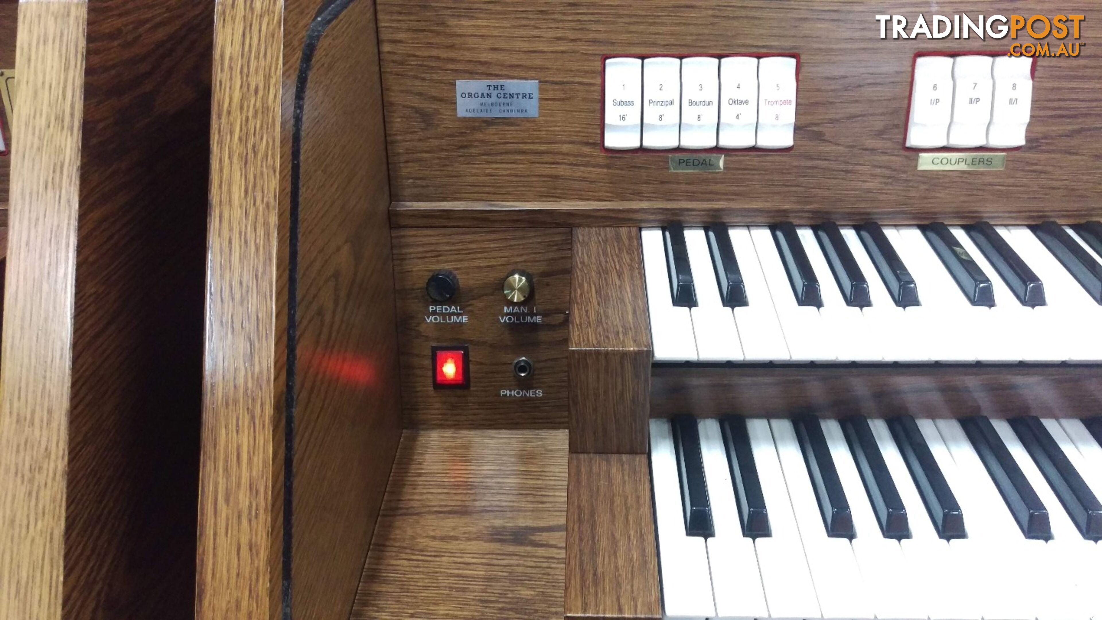 Viscount Canticus 270 Classical Organ ~ Now Sold ~ with a 27 flat radiating pedal board