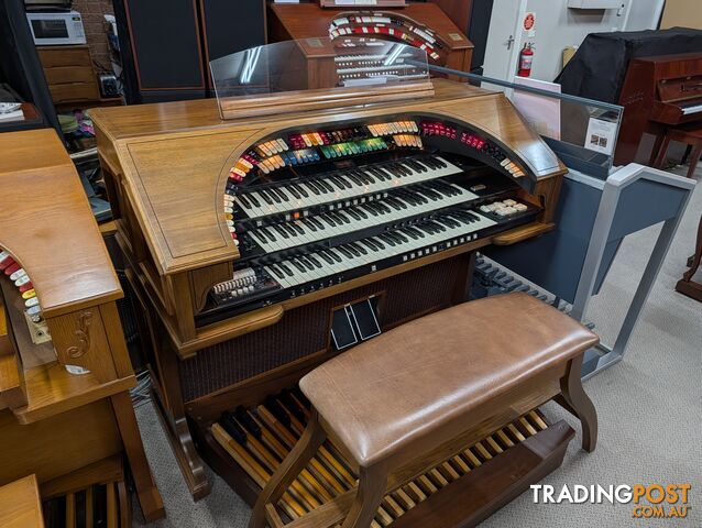 Conn 653 Deluxe Theatre Organ Model 3 Manual Console Organ