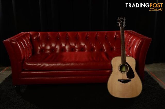 FG800 Yamaha Gigmaker Acoustic Guitar Pack w/ Solid Spruce Top (Natural Gloss...