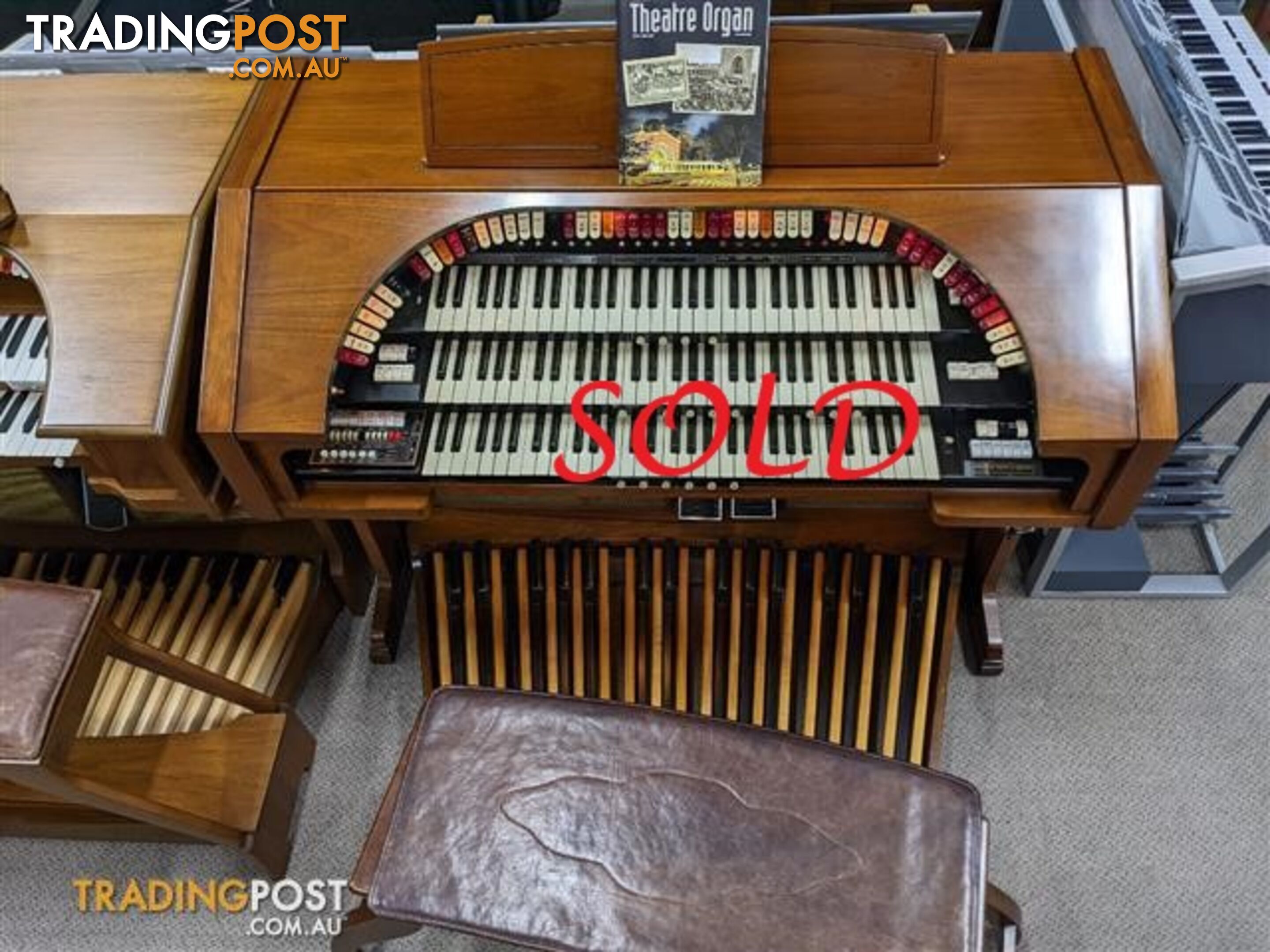 Conn 651 Deluxe 3 Manual Theatre Style Organ