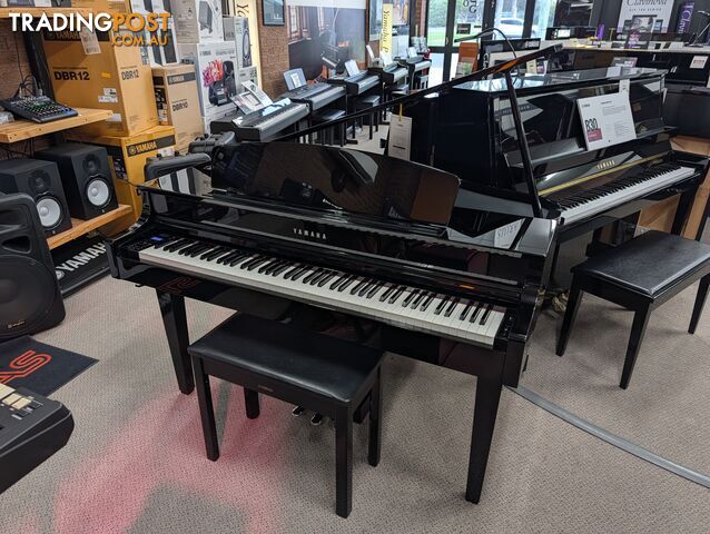 Yamaha Clavinova CLP565GP Grand Piano â Polished Ebony