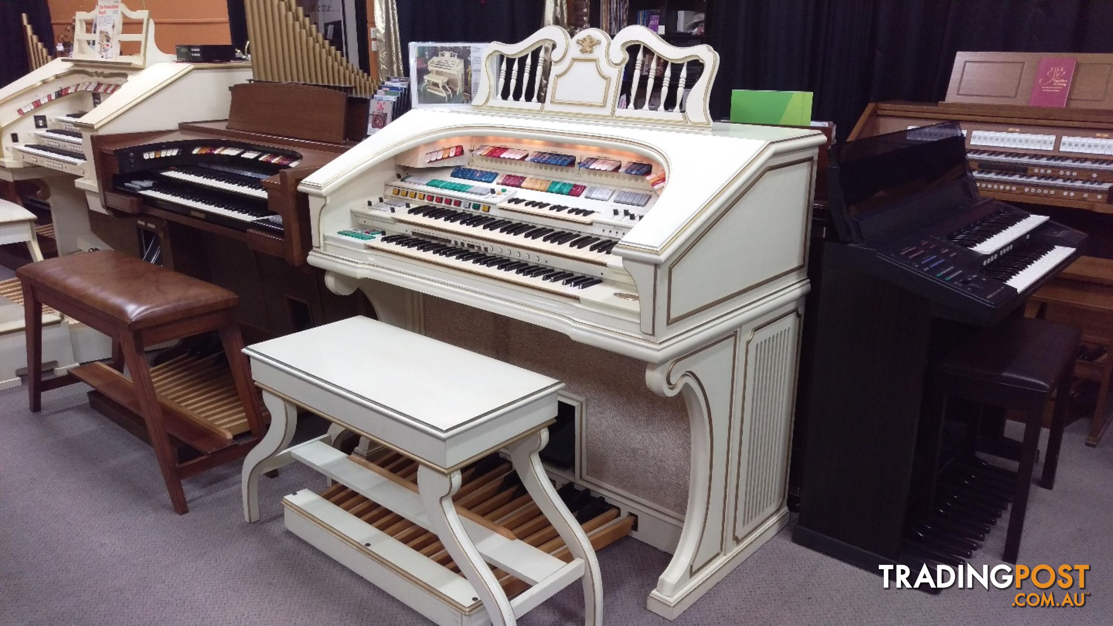 Wurlitzer Theatre Organ 950TA Deluxe Ivory & Gold Finish