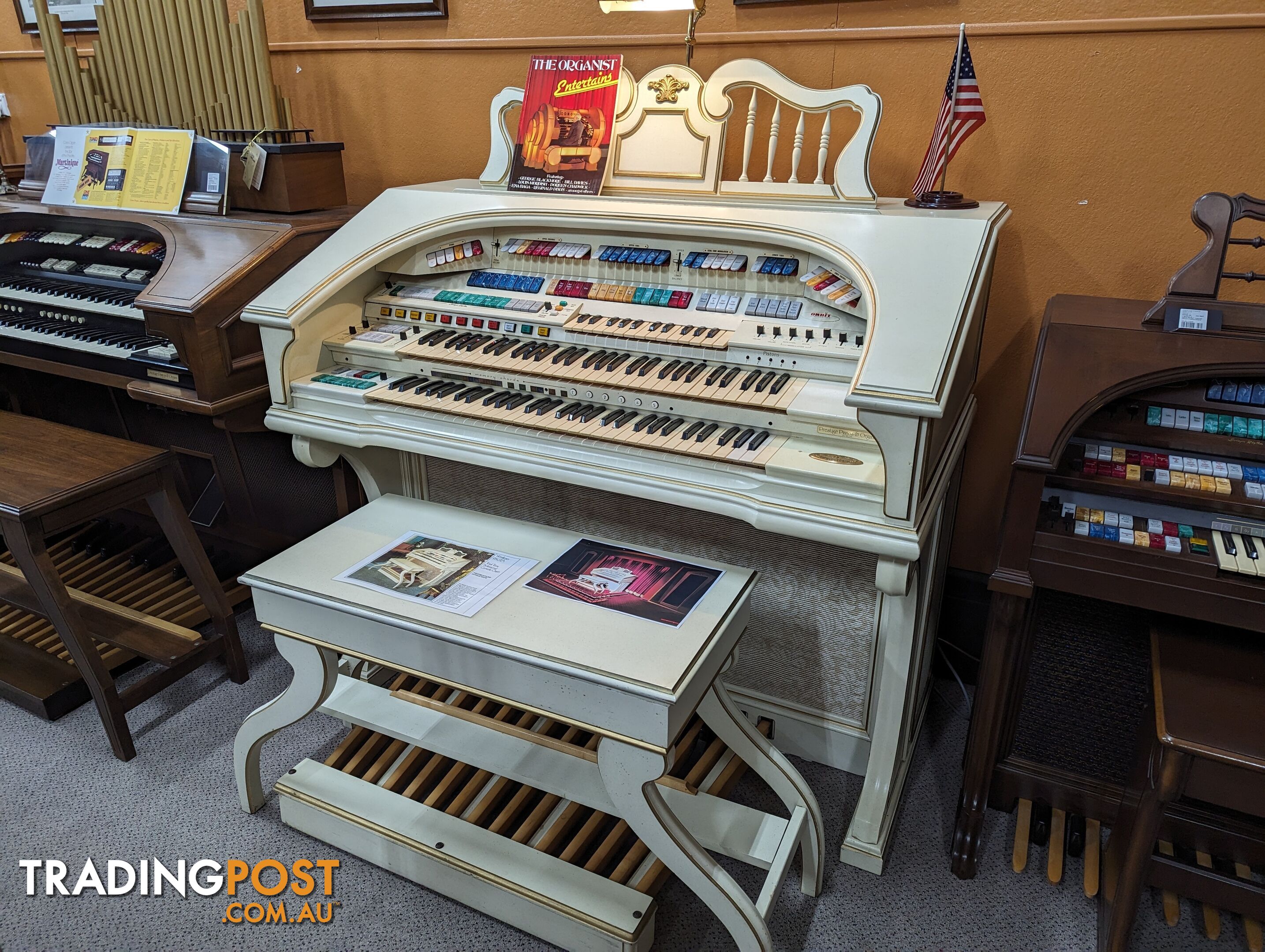 Wurlitzer Theatre Organ 950TA Deluxe Ivory & Gold Finish