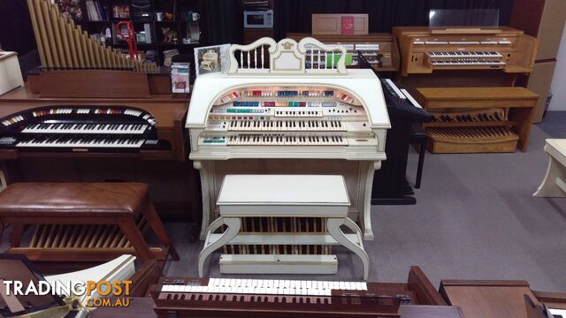 Wurlitzer Theatre Organ 950TA Deluxe Ivory & Gold Finish