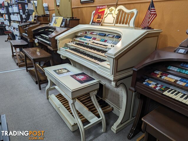 Wurlitzer Theatre Organ 950TA Deluxe Ivory & Gold Finish