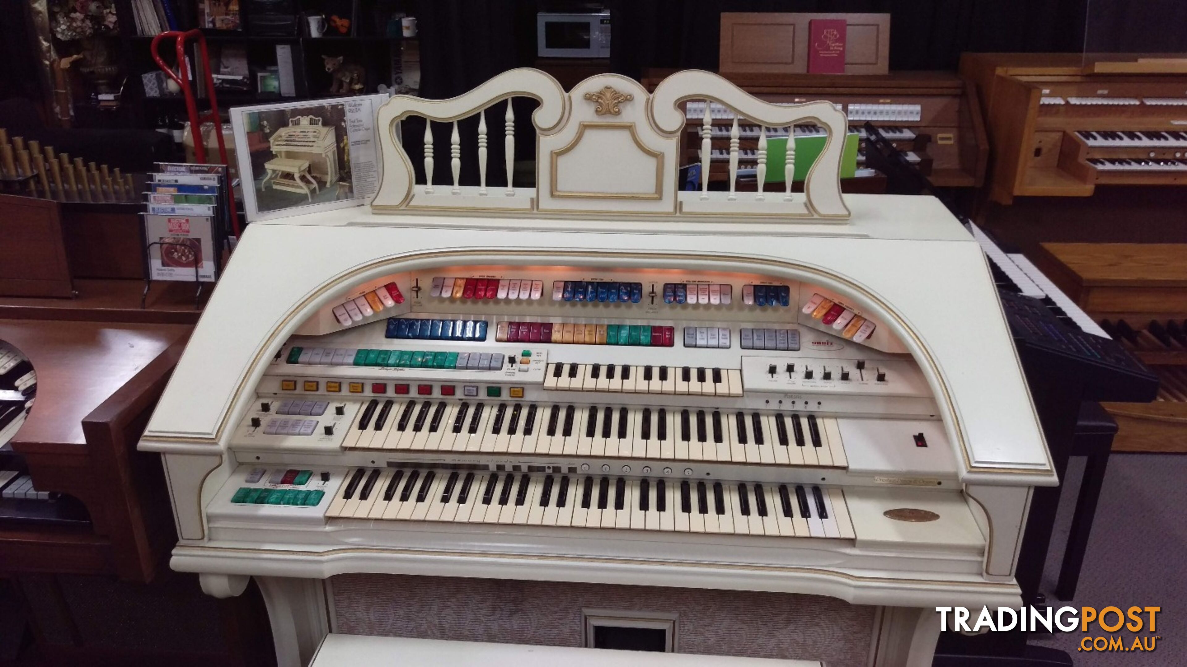 Wurlitzer Theatre Organ 950TA Deluxe Ivory & Gold Finish