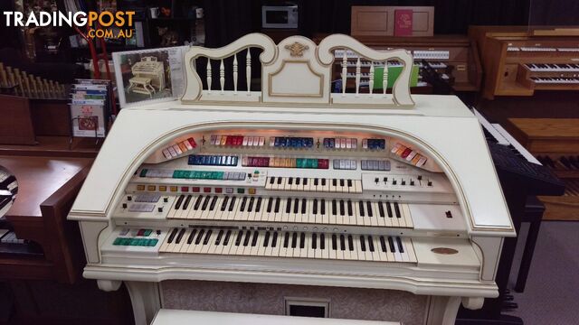 Wurlitzer Theatre Organ 950TA Deluxe Ivory & Gold Finish