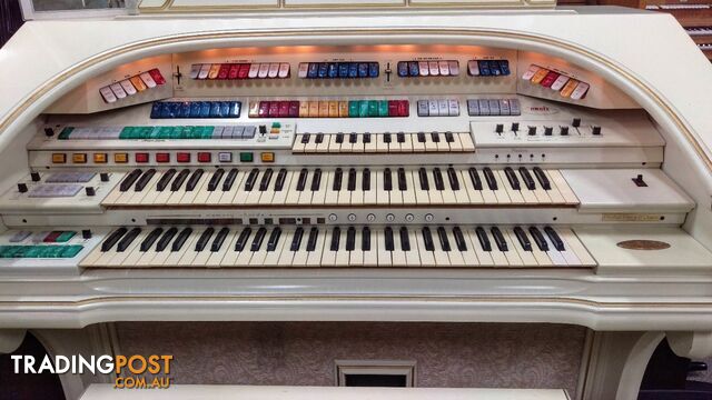 Wurlitzer Theatre Organ 950TA Deluxe Ivory & Gold Finish