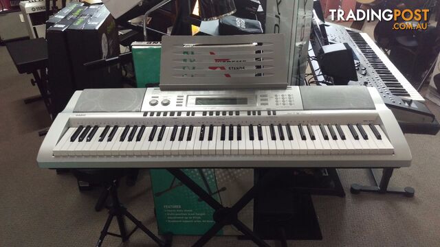 Casio 76 Note Piano style Keyboard WK210 
