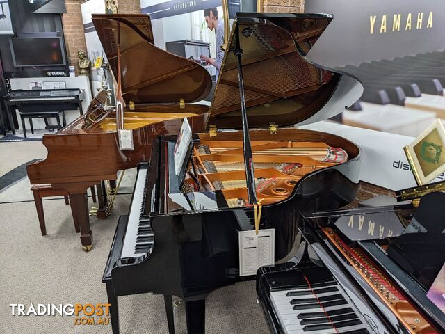  Yamaha Baby Grand Piano GB1K Ebony Polished 