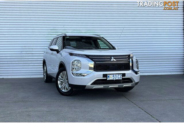 2024 Mitsubishi Outlander LS ZM