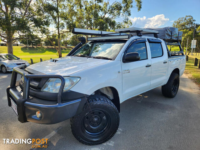 2011 TOYOTA HILUX SR KUN26R UTE