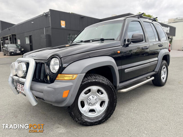 2005 JEEP CHEROKEE SPORT KJ SUV