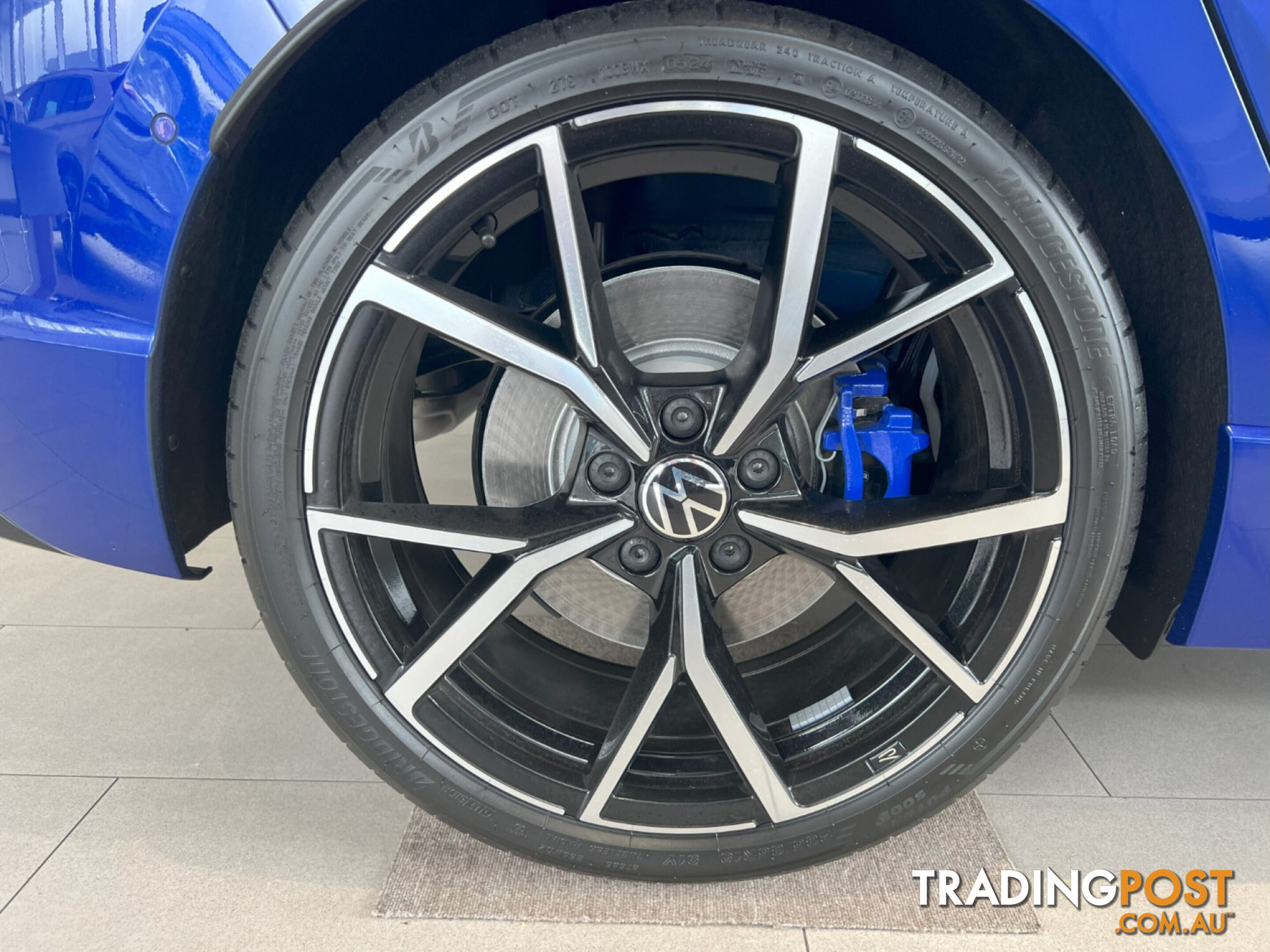 2024 VOLKSWAGEN GOLF R SERIES HATCH